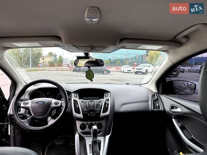 Хэтчбек Ford Focus 2013 в Киеве