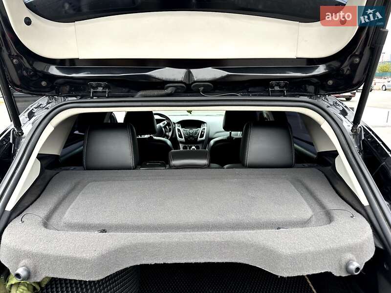 Хэтчбек Ford Focus 2013 в Киеве