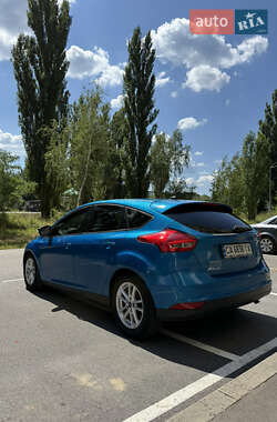 Хэтчбек Ford Focus 2015 в 