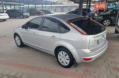 Хэтчбек Ford Focus 2011 в 