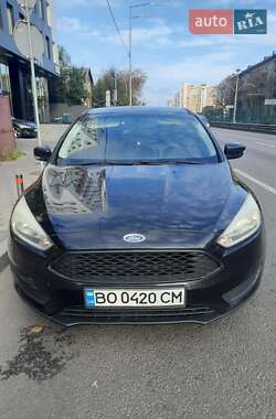 Хетчбек Ford Focus 2015 в 