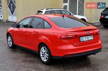 Седан Ford Focus 2014 в 