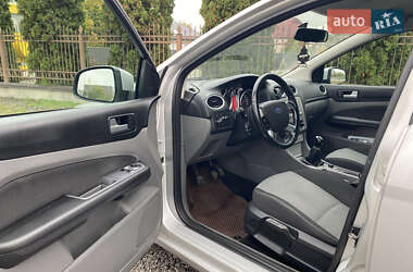 Универсал Ford Focus 2010 в 