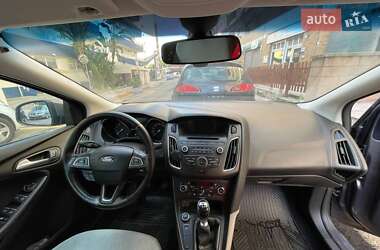 Седан Ford Focus 2015 в 