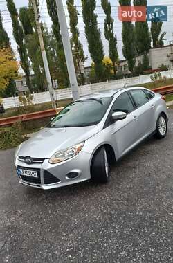 Седан Ford Focus 2014 в 