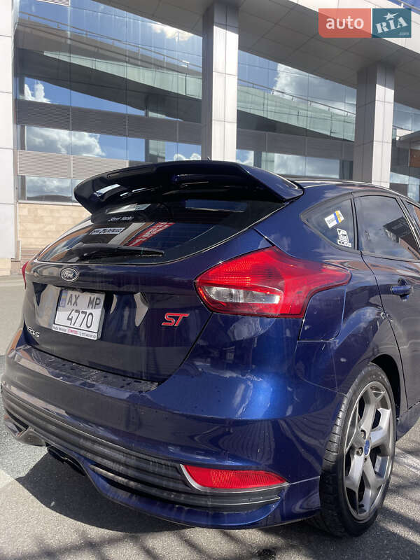 Хетчбек Ford Focus 2016 в Києві