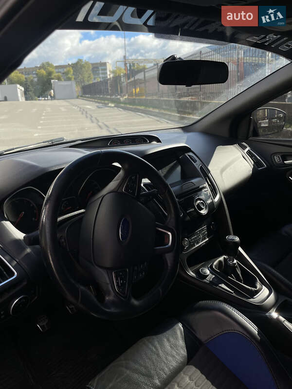 Хетчбек Ford Focus 2016 в Києві