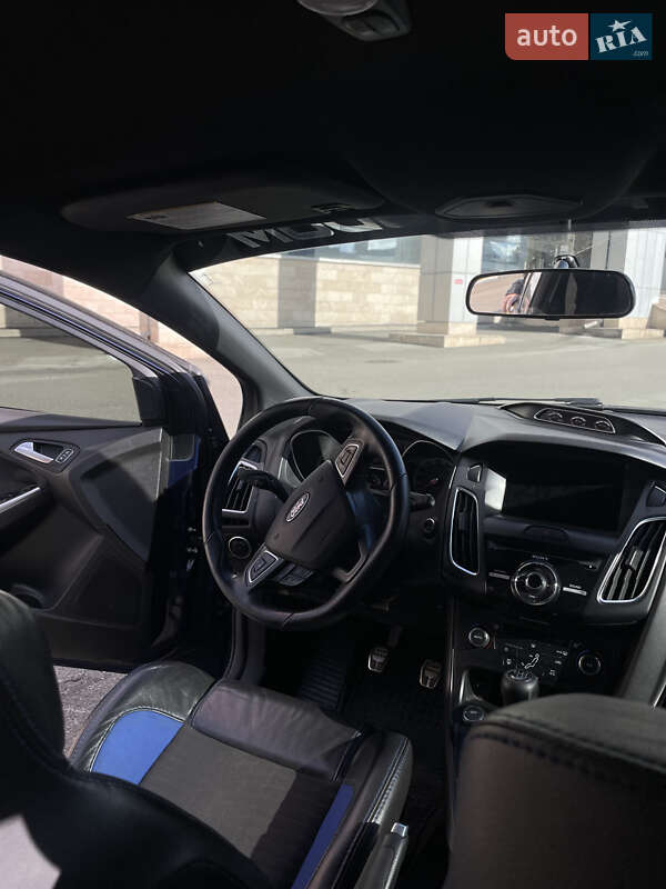 Хетчбек Ford Focus 2016 в Києві