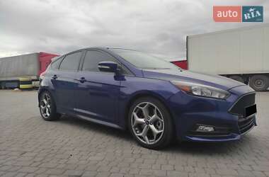 Хэтчбек Ford Focus 2017 в Днепре