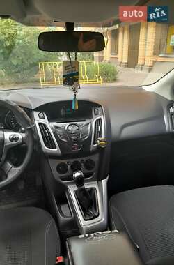 Седан Ford Focus 2014 в 