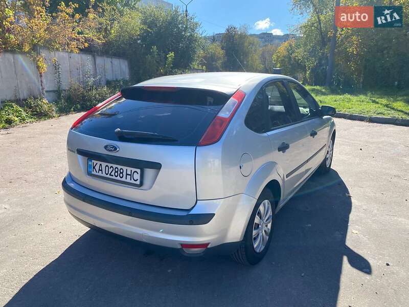 Хэтчбек Ford Focus 2005 в Житомире