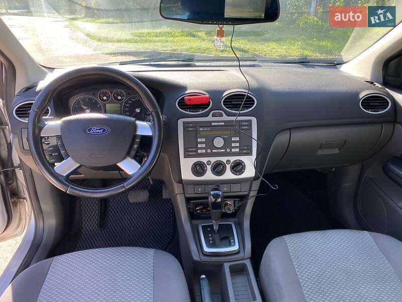 Хэтчбек Ford Focus 2005 в Житомире
