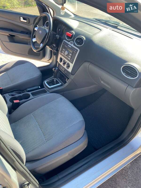 Хэтчбек Ford Focus 2005 в Житомире