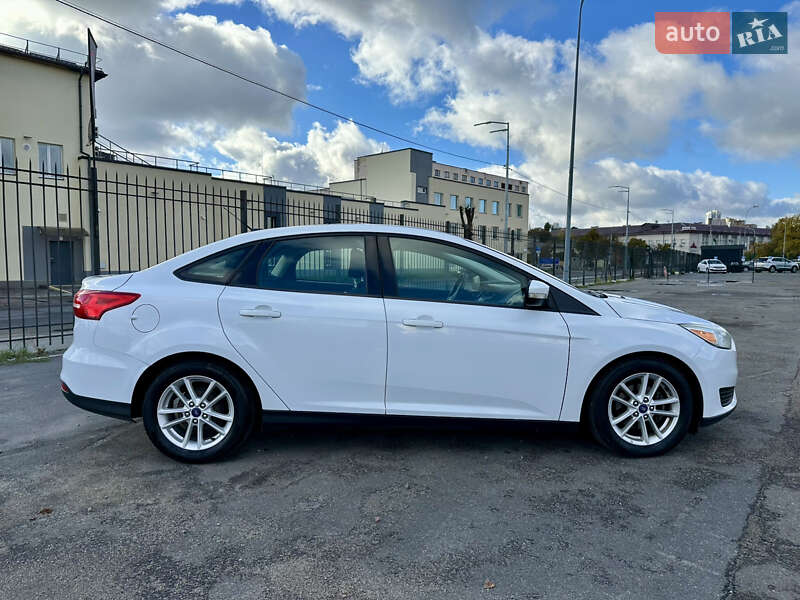 Седан Ford Focus 2017 в Киеве