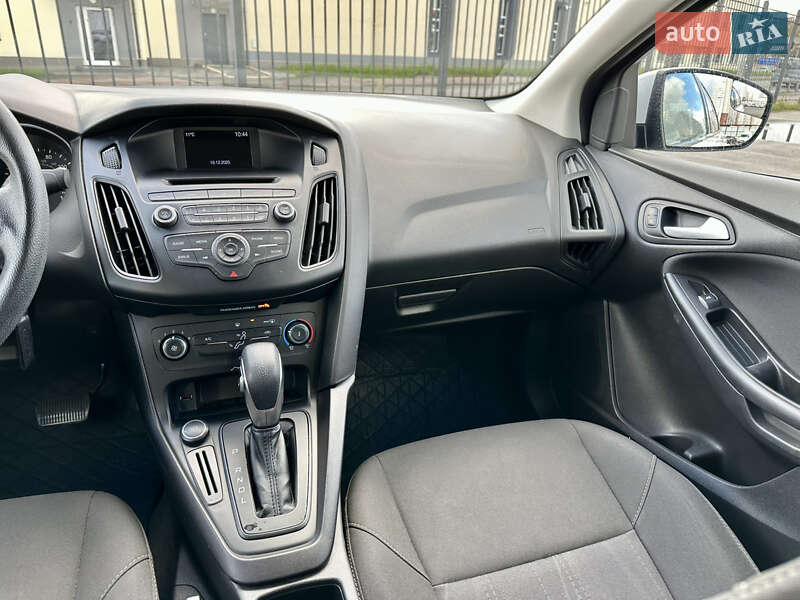 Седан Ford Focus 2017 в Киеве