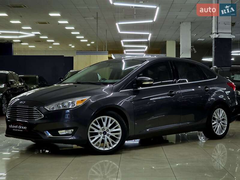 Седан Ford Focus 2018 в 