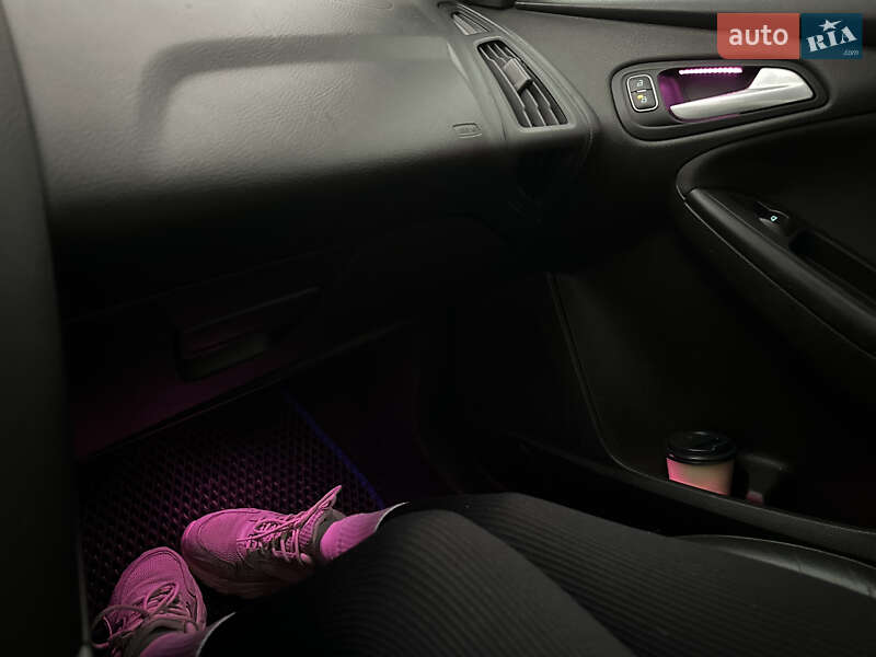 Хетчбек Ford Focus 2015 в Києві