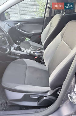 Хетчбек Ford Focus 2014 в 