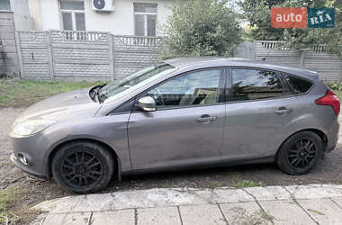 Хетчбек Ford Focus 2014 в 