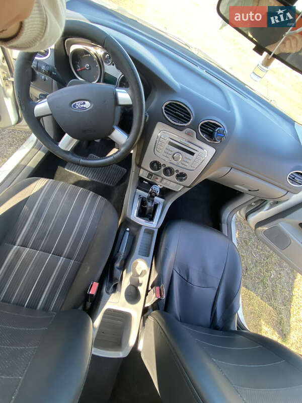 Хетчбек Ford Focus 2008 в Рівному