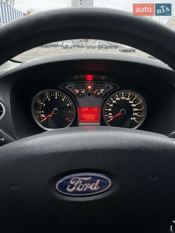 Седан Ford Focus 2008 в Киеве