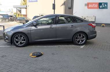 Седан Ford Focus 2013 в 