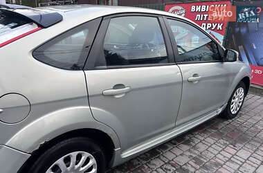 Хэтчбек Ford Focus 2009 в 