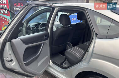 Хэтчбек Ford Focus 2009 в 