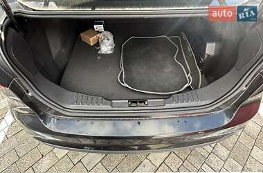 Седан Ford Focus 2015 в 