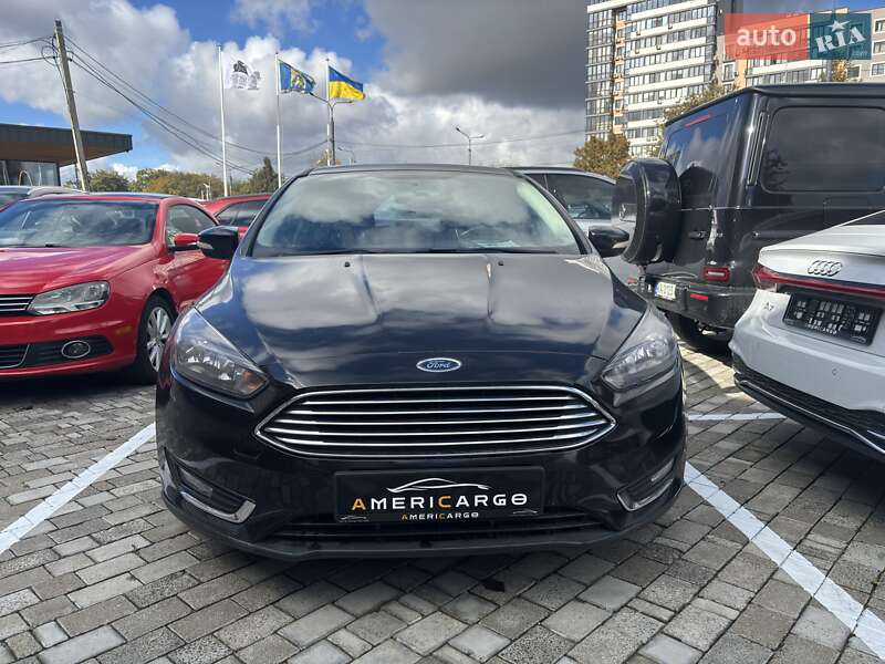 Седан Ford Focus 2015 в Львові