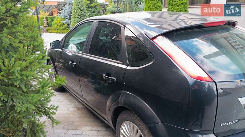 Хэтчбек Ford Focus 2008 в Калиновке