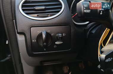 Хэтчбек Ford Focus 2008 в Калиновке