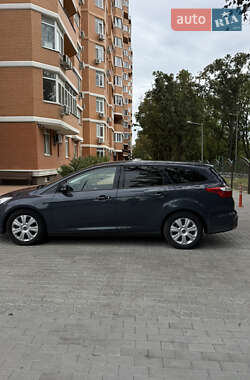 Универсал Ford Focus 2014 в 