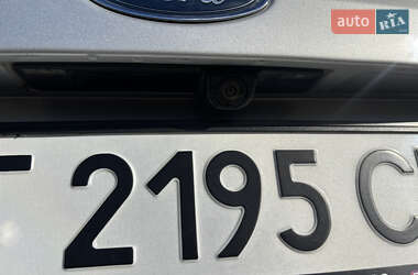 Седан Ford Focus 2015 в 