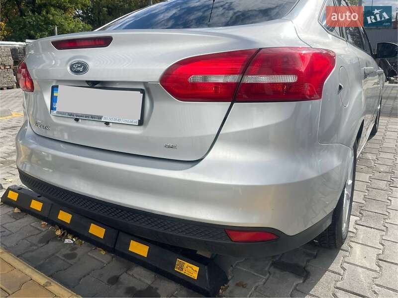 Седан Ford Focus 2016 в Николаеве
