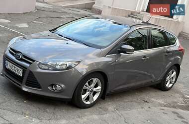 Хетчбек Ford Focus 2013 в 