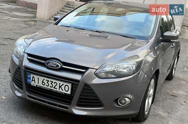 Хетчбек Ford Focus 2013 в 