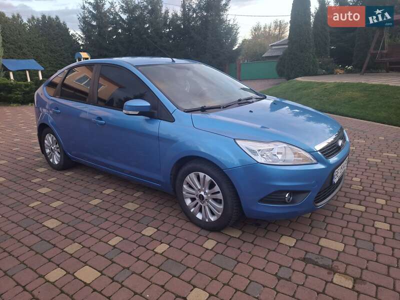 Хэтчбек Ford Focus 2010 в Нововолынске фото 2 Хэтчбек Ford Focus 2010 в Нововолынске