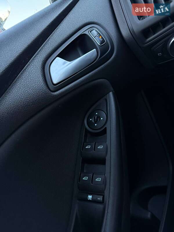 Седан Ford Focus 2017 в Києві