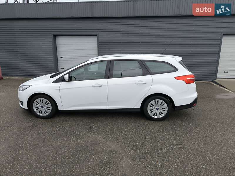 Универсал Ford Focus 2017 в Киеве фото 5 Универсал Ford Focus 2017 в Киеве
