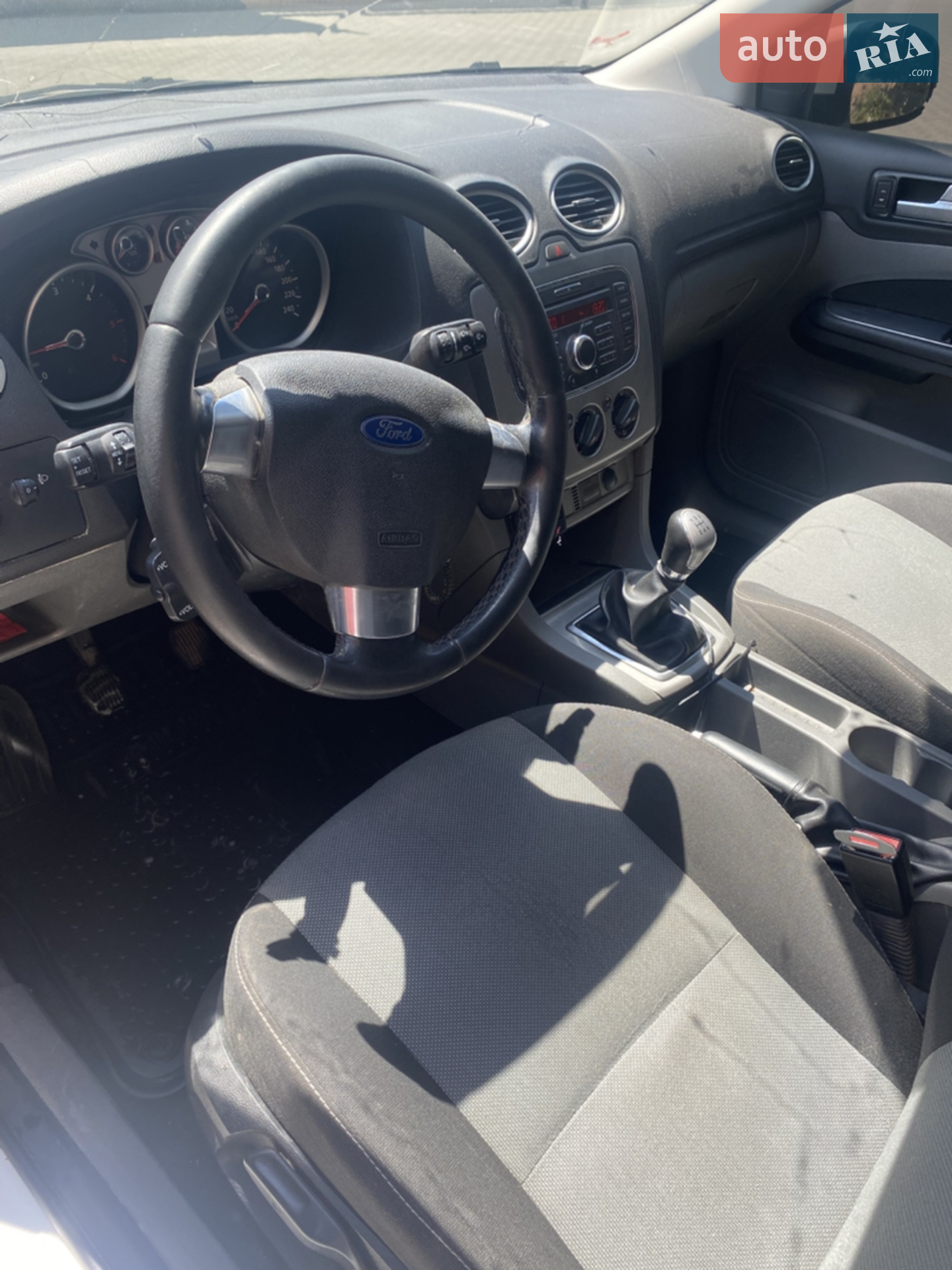 2010 Ford Focus - мініатюра 16