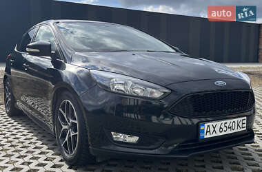 Хетчбек Ford Focus 2015 в 