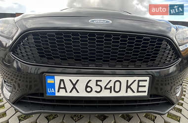 Хетчбек Ford Focus 2015 в 