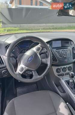 Універсал Ford Focus 2013 в  фото 28 Універсал Ford Focus 2013 в
