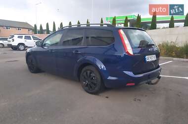 Універсал Ford Focus 2010 в  фото 5 Універсал Ford Focus 2010 в