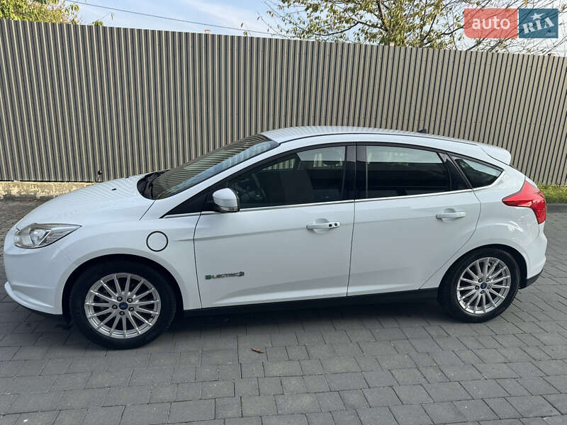 Хэтчбек Ford Focus 2014 в Ивано-Франковске фото 11 Хэтчбек Ford Focus 2014 в Ивано-Франковске