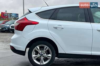 Хэтчбек Ford Focus 2013 в 