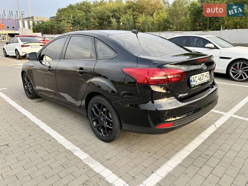 Седан Ford Focus 2016 в Луцке