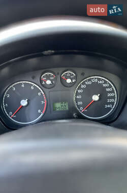 Седан Ford Focus 2005 в  фото 9 Седан Ford Focus 2005 в