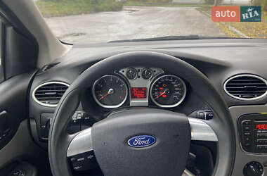 Универсал Ford Focus 2010 в 